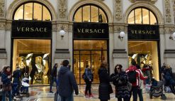 DOUNIAMAG-ITALY-FASHION-LUXURY-VERSACE