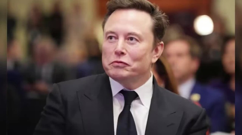 Elon Musk's DOGE Deactivates 470,000 Unneeded Credit Cards in US