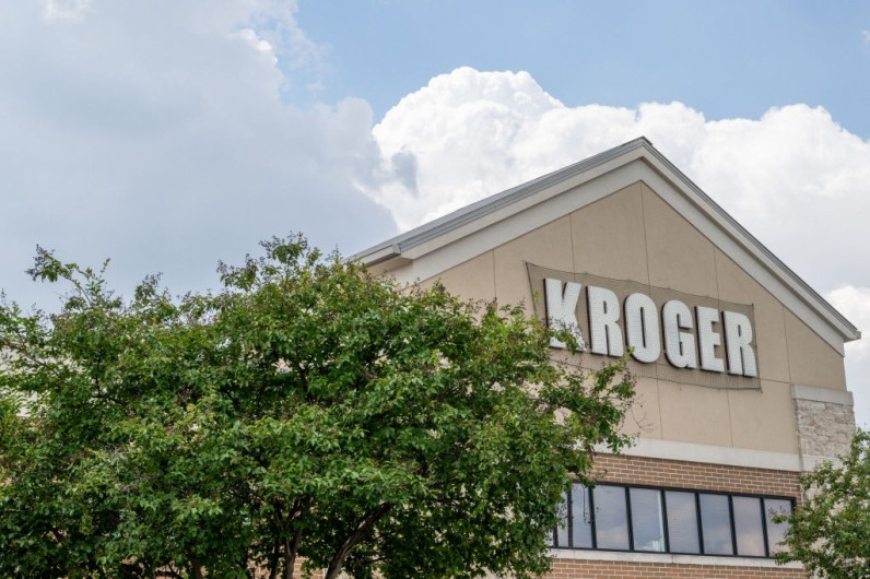 Kroger Discontinues Ship Platform, Redirects Customers to Pickup and Delivery