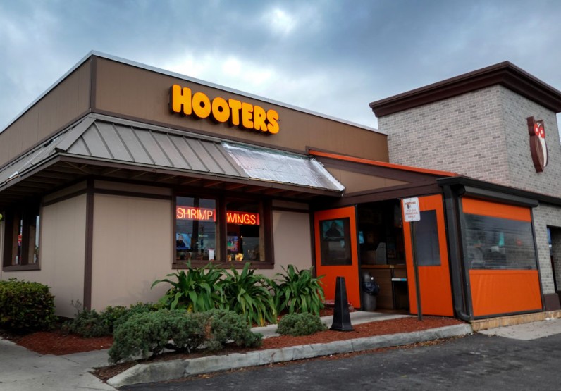 Hooters Restaurant Closures Hit Seven States Amid Financial Trouble