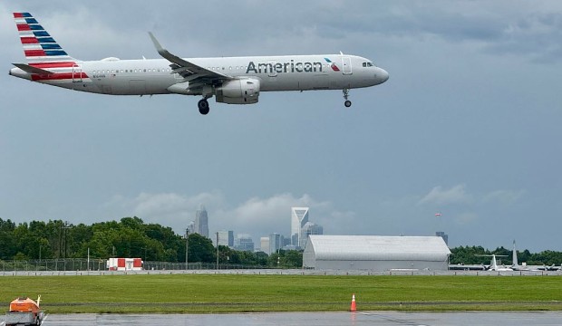 American Airlines Sends Passengers by Bus After Wrong Plane Lands