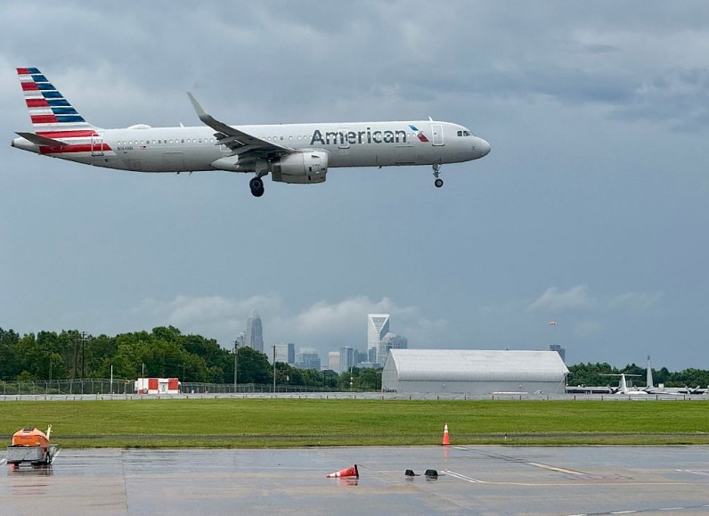 American Airlines Sends Passengers by Bus After Wrong Plane Lands