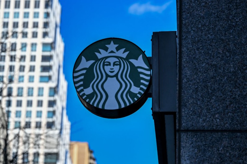 Starbucks Introduces Transparent Pricing Model for Add-Ons in App Test