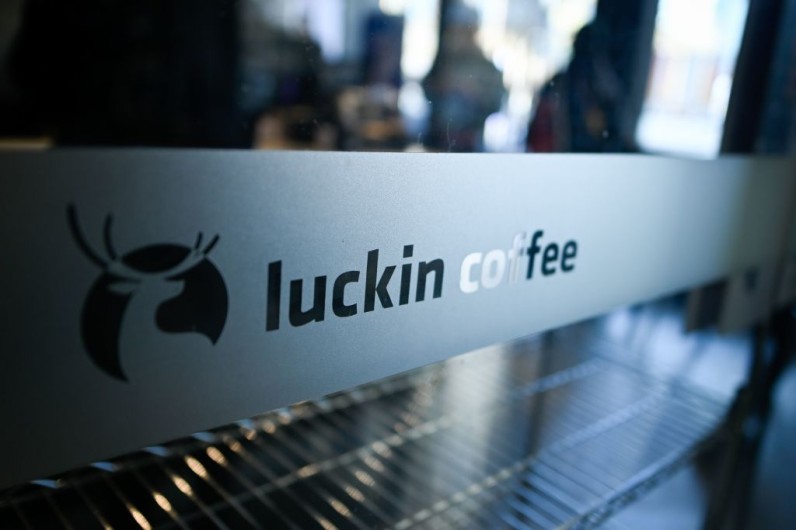 Starbucks Battles New Challenger With Luckin Coffee’s US Entry in
