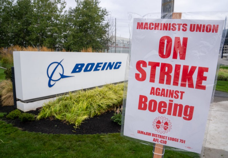 Alaska Airlines and Boeing Resolve $1 Billion Suit Over Door