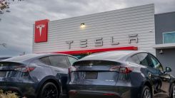 Tesla Hit by EV Sales Decline, Reports Another Disappointing Quarter