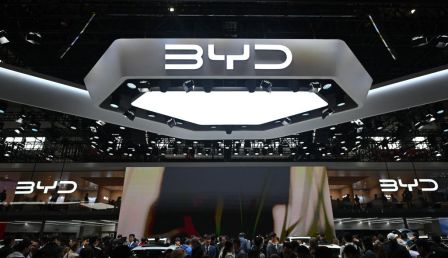 BYD Faces First Monthly Delivery Drop as Chinese EV Price