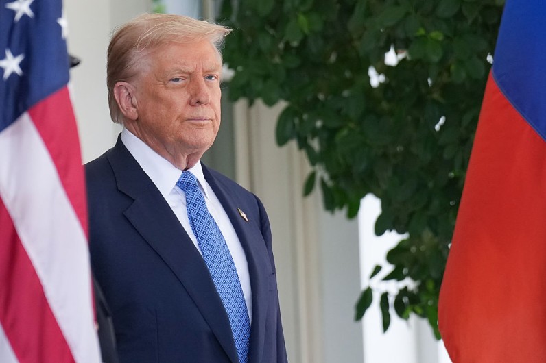Trump Blasts $3.1B Fed Renovation, Promises to Clean Up D.C.