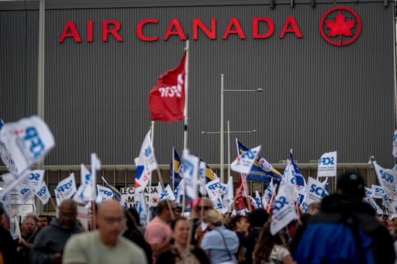 Air Canada, Union at Impasse as Strike Grounds Flights and