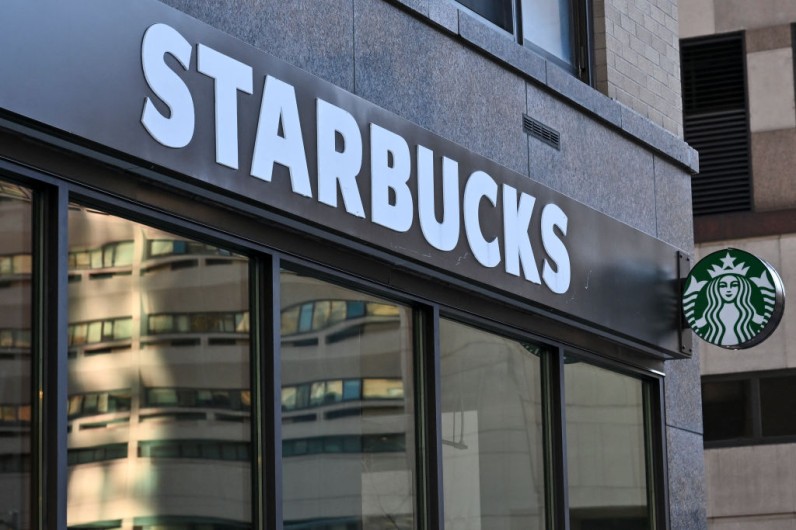 Starbucks Workers in US and Canada to See 2% Salary