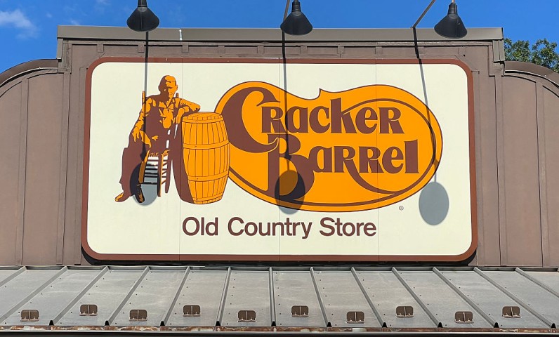 Cracker Barrel Returns to ‘Old Timer’ Logo After Losing $143 