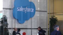 Salesforce Workforce Shrinks as Marc Benioff Credits AI for Handling