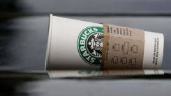 Starbucks to Close Underperforming Stores, Cut 900 Jobs in $1