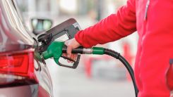 US Gas Prices Drop Below $3 for the First Time