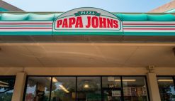 Apollo Scraps Papa John’s Takeover Plan Amid Consumer Spending Slowdown