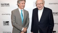 Warren Buffett Pens Final Shareholder Letter as Greg Abel Prepares