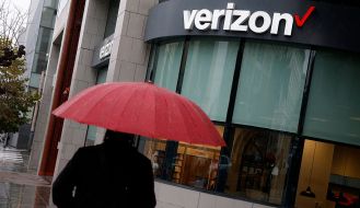 Verizon to Transform 180 Stores into Franchises, Cutting Thousands of