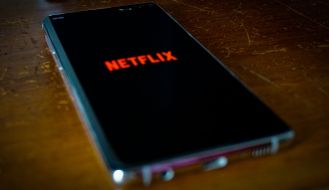 Netflix Stock Surges 13.8% as Company Walks Away from Warner
